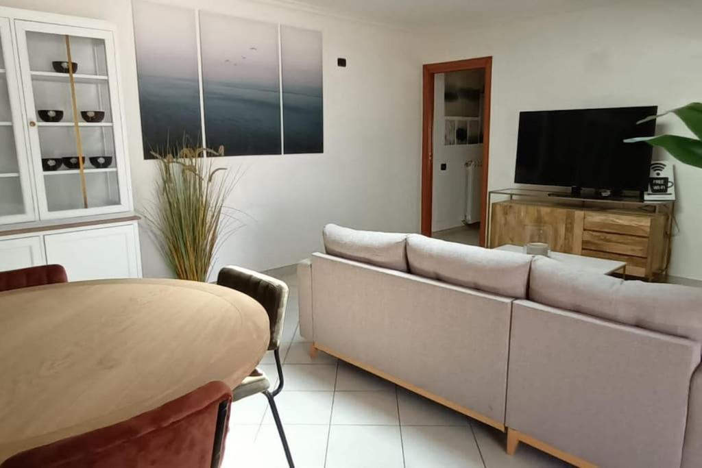Casa Vacanza Fiera Di Roma Ponte Galeria Eksteriør bilde